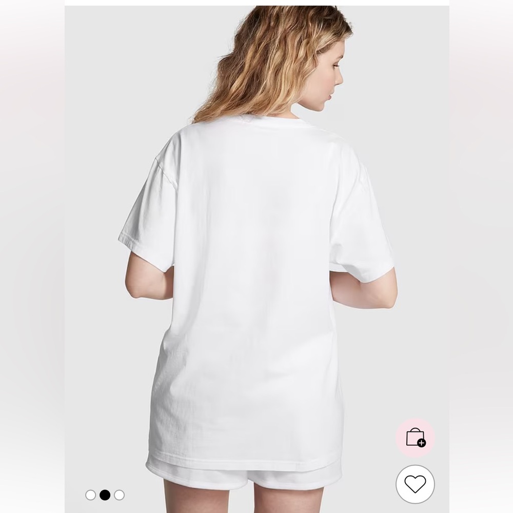 PINK V S Short Sleeve Oversized
Campus T-Shirt “ Beverly Hills 2004 California “ - Picture 2 of 4